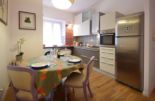 Awesome apartment in Roma with WiFi