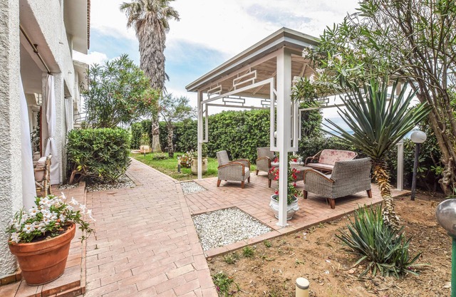 Awesome apartment in Capo Rizzuto