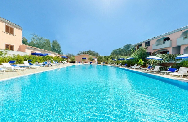 Awesome apartment in Sos Alinos (NU)