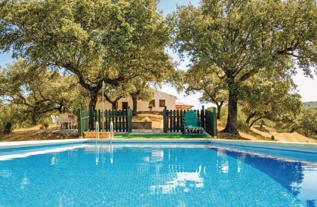 Awesome Home In Villaviciosa De Córdoba