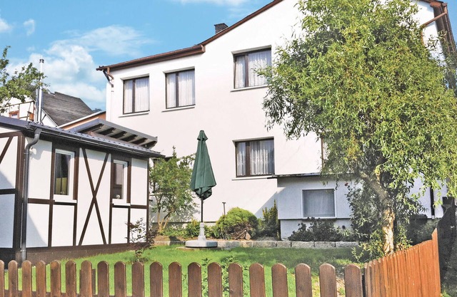 Awesome home in Großbreitenbach OT