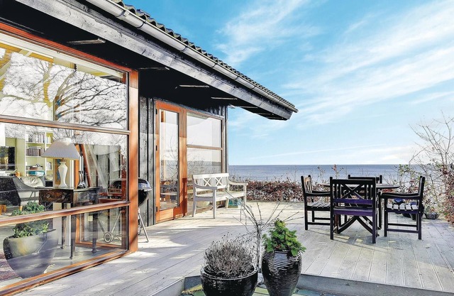 Awesome home in Bjert