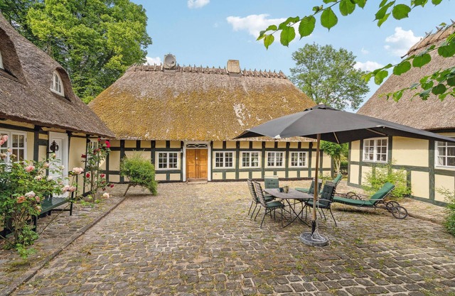 Awesome home in Ebberup with sauna