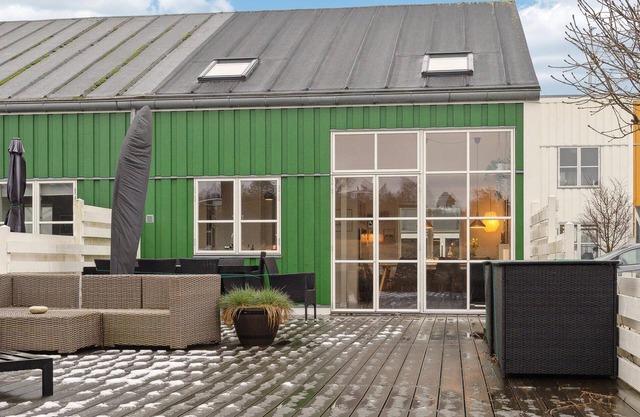 Awesome home in Ebeltoft with sauna