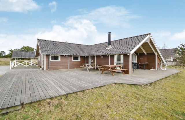 Awesome home in Fanø with sauna