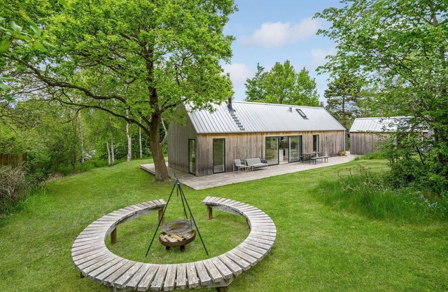 Awesome home in Fårevejle with kitchen