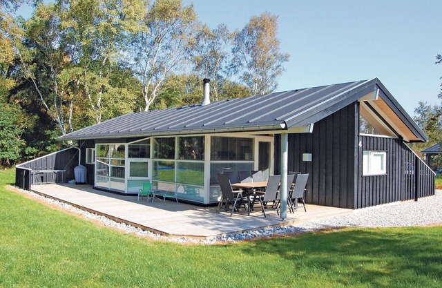 Awesome home in Grenaa with sauna