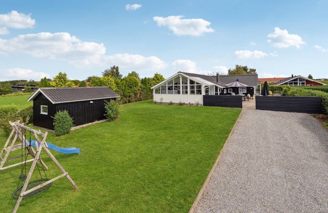 Awesome home in Haderslev with kitchen