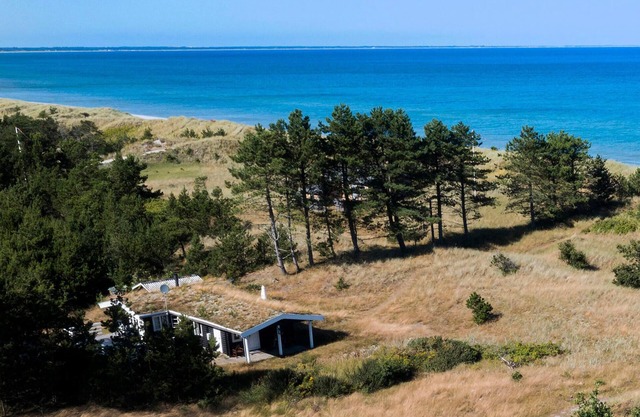 Awesome home in Jerup with WiFi