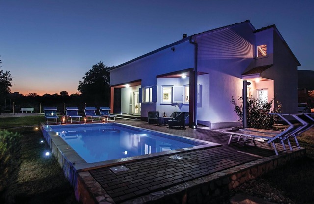 Awesome home in Kastel Novi