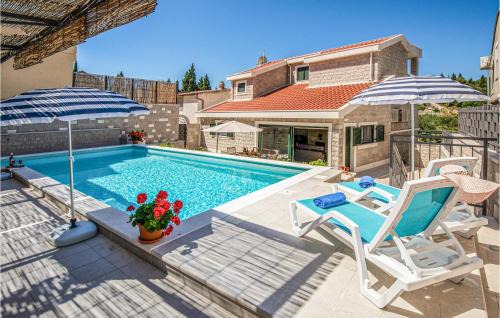 Awesome Home In Klek With Wifi