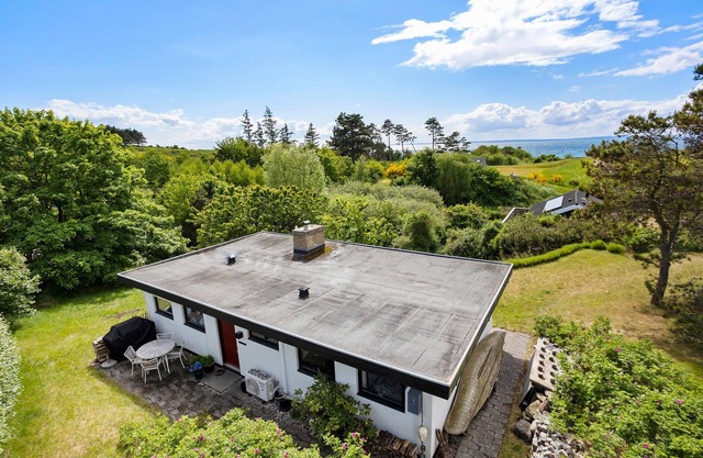 Awesome home in Knebel