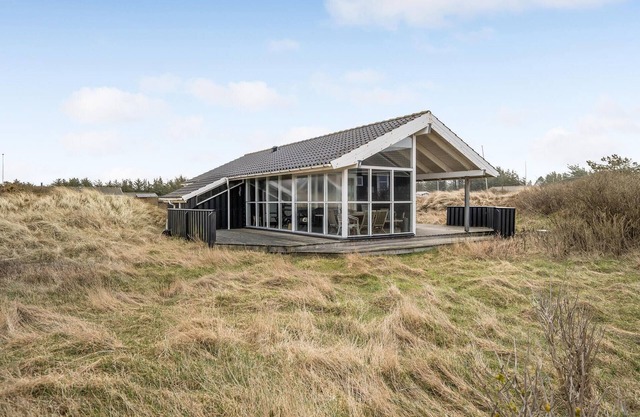 Awesome home in Løkken with WiFi