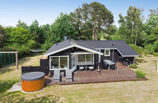 Awesome home in Nakskov with kitchen