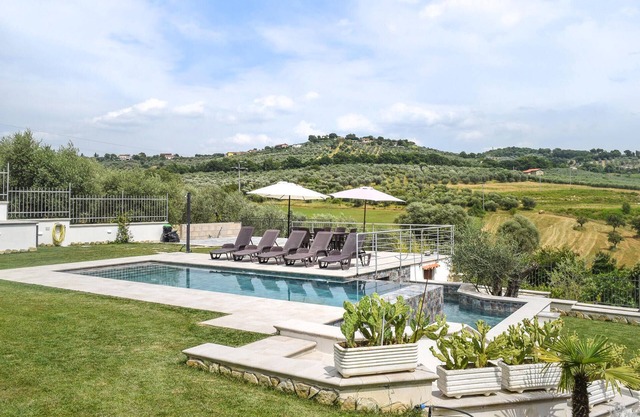 Awesome home in Poggio Nativo
