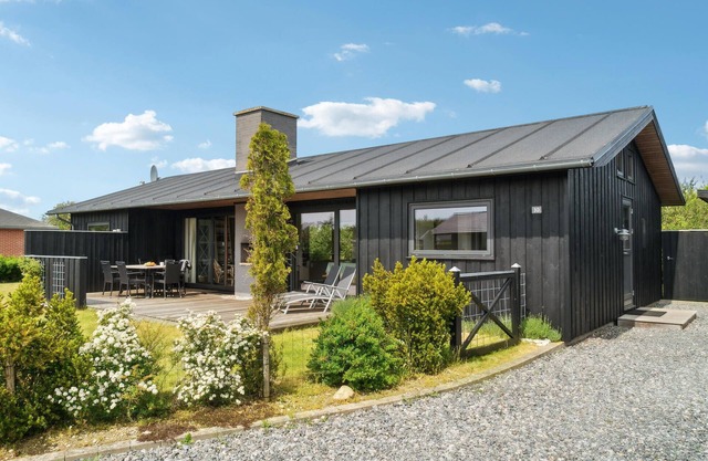 Awesome home in Slagelse with WiFi