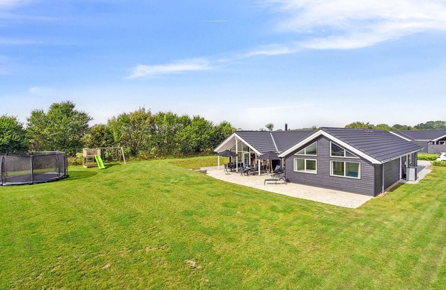 Awesome home in Sydals with sauna