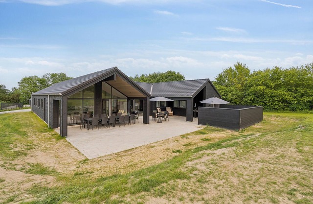 Awesome home in Sydals with sauna