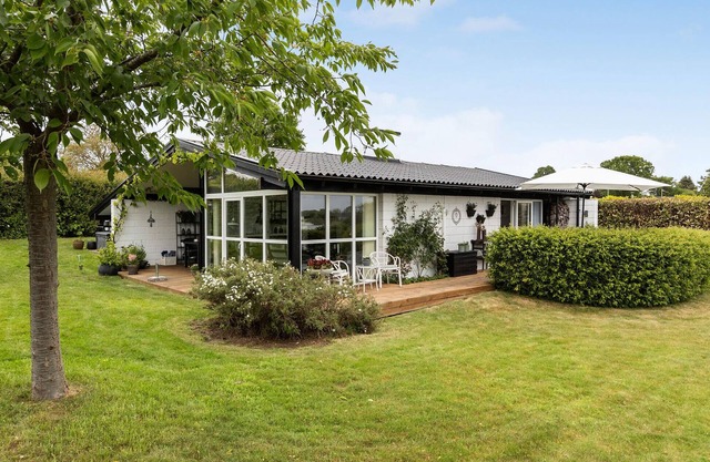 Awesome home in Sydals with WiFi