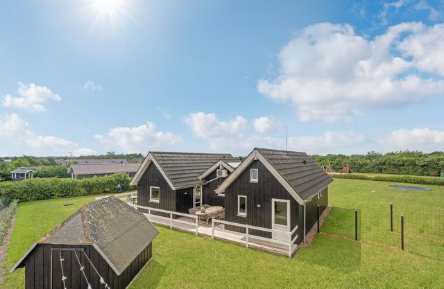 Awesome home in Tarm with sauna