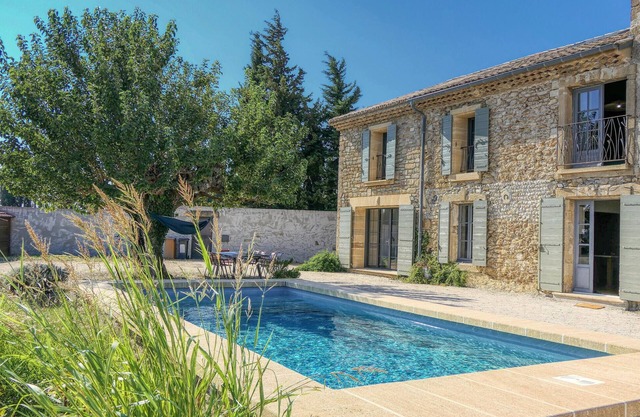 Awesome home in Travaillan