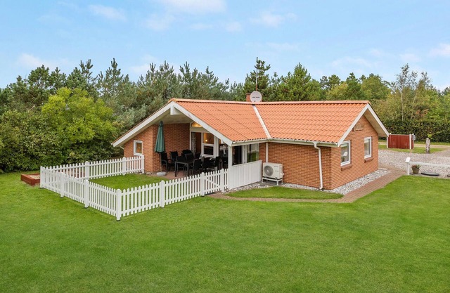 Awesome home in Ulfborg with sauna
