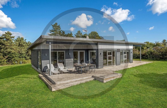 Awesome home in Vinderup with sauna