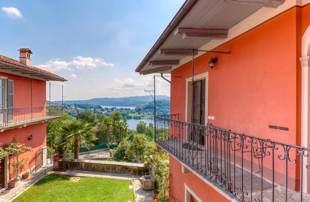 Awesome apartment in Carcegna di Miasino NO