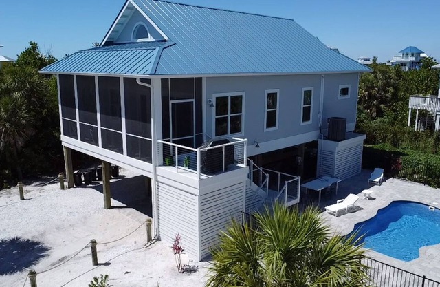 AWESOME POOL HOME SPRAWLING OUTDR ENTERTAINING/STEPS2 OCEAN/2CARTS/CLUB & TENNIS