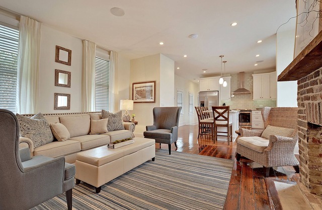 AWESOME PROPERTY, GREAT DOWNTOWN CHARLESTON LOCATION! Sleeps 10