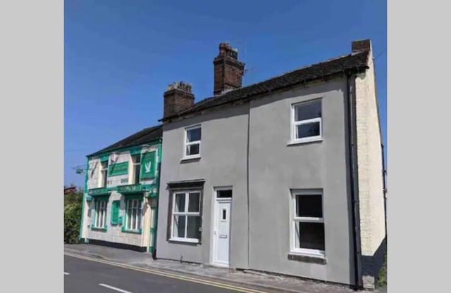 Awesome Stoke-on-Trent Home