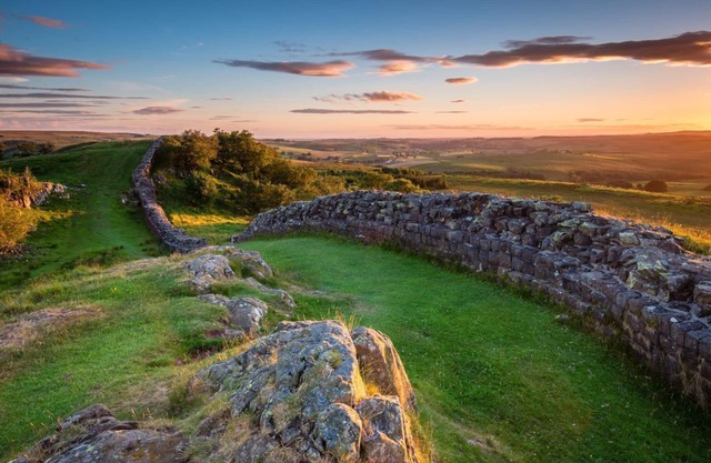 AYDON CASTLE COTTAGE - Dog friendly cottage sleeping 4 near Corbridge with Wi-Fi