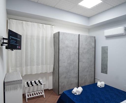 AYN Apartment