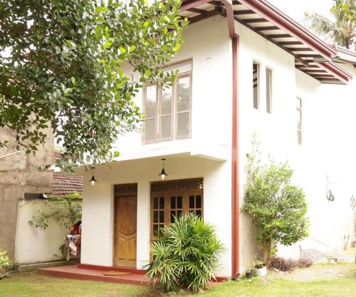 Ayubo Villa Sapphire Room