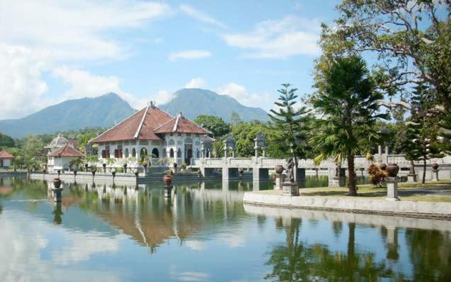 Ayuri Guesthouse