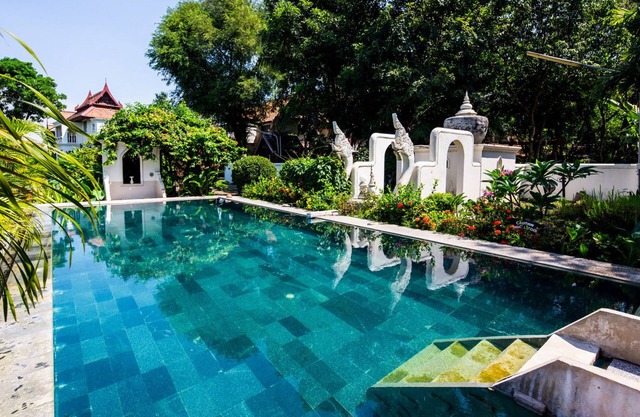 Ayutthaya Garden River Home