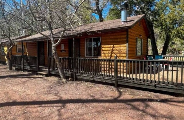 AZ Lakefront Paradise with Fireplace- Aspens Cabin
