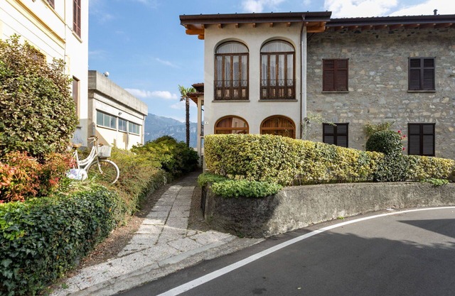 Azalea 5 Pax, Lovely 3 Br Apartment With Balcony By Halldis