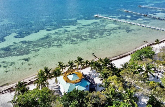 Azucar - Beach Houses Key West
