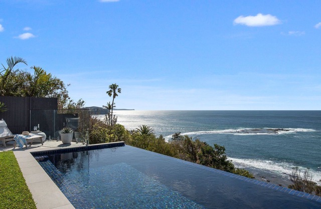 AZZURRO by Palm Beach Holiday Rentals
