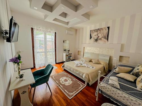 B&B by Family L&G