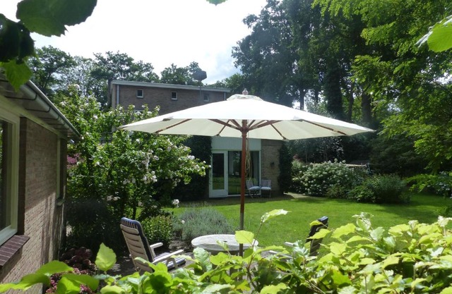 B&B Cantecleer Vught