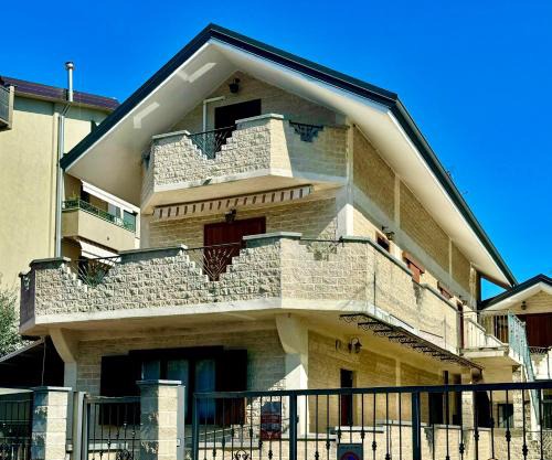B&B Dante - near RhoFiera and Metro Station