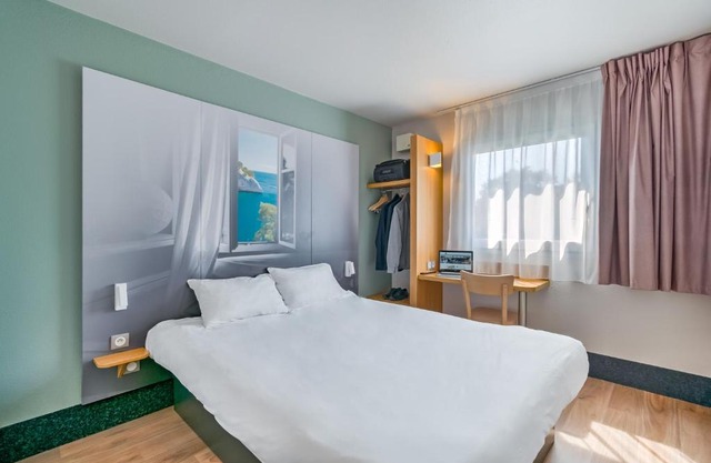 B&B HOTEL Marseille La Valentine