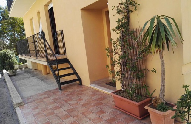 B&B ROSSELLA