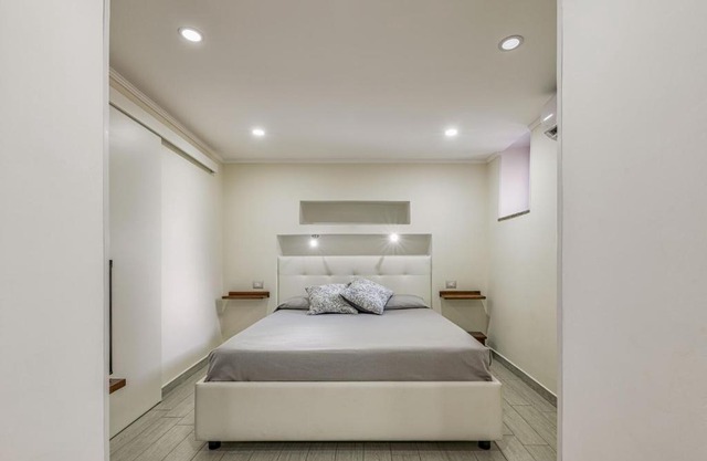 B&B Silver Sleep