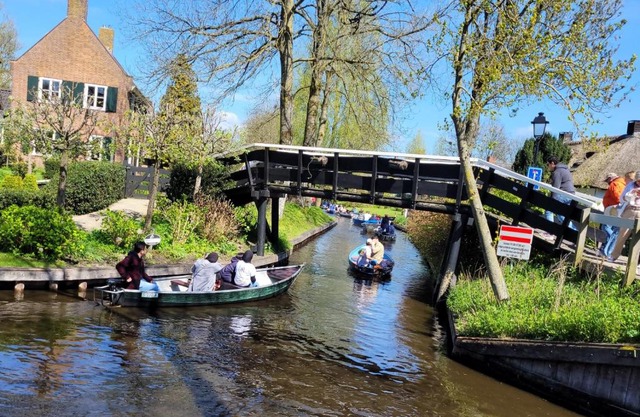 B&B Villa Giethoorn - canalview, privacy & parking