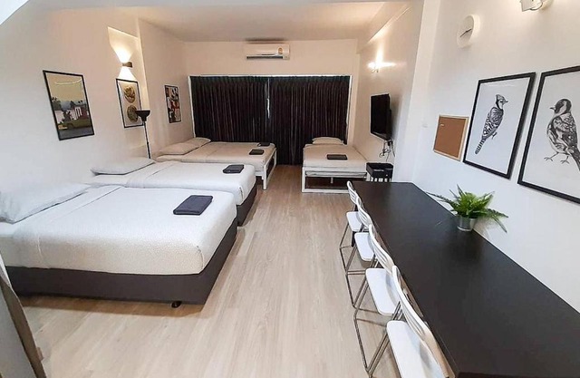 B3 Cosy Studio/5 guests/Near MRT/full kitchen