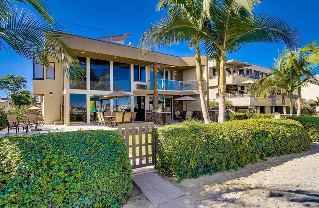 B5171 Villa on the Bay - 6 Bedroom