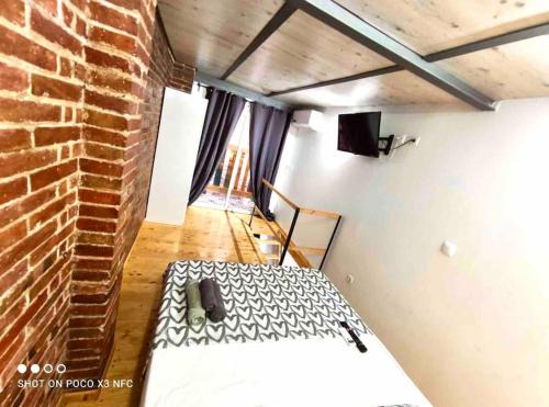 B6 Apartamento duplex con terraza y balcon a 2 calles del metro